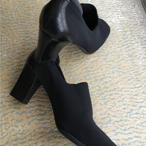 Donald J. Pliner Women's Black Shoes